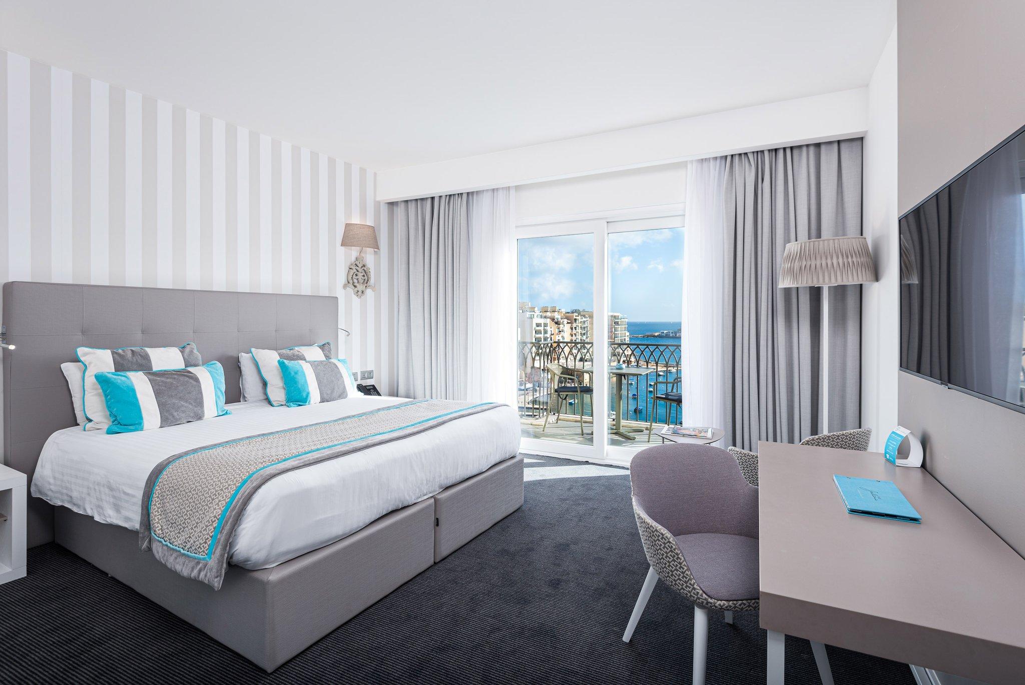Room at Juliani Hotel, ST JULIANS