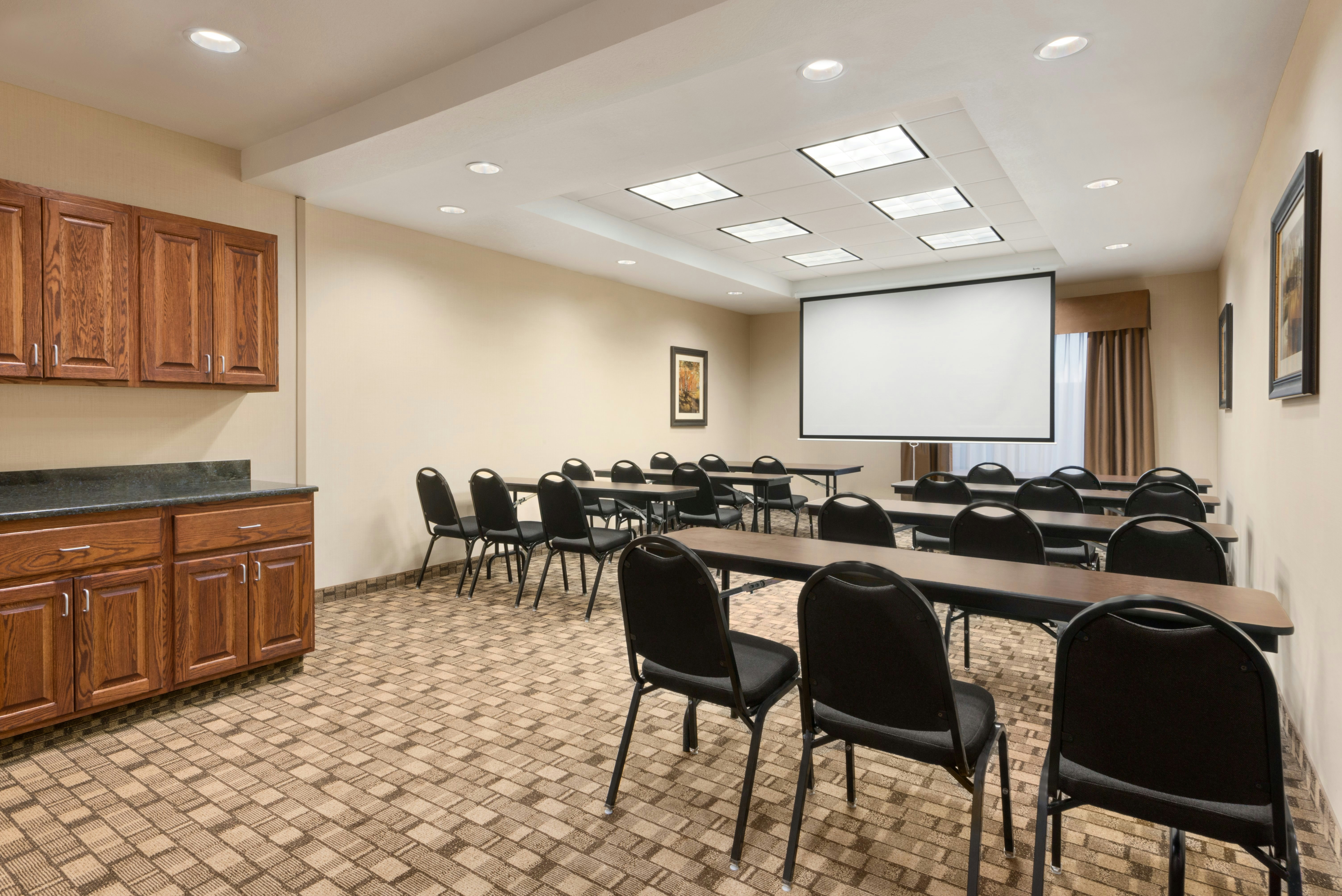 Hampton Inn Spearfish 28/34