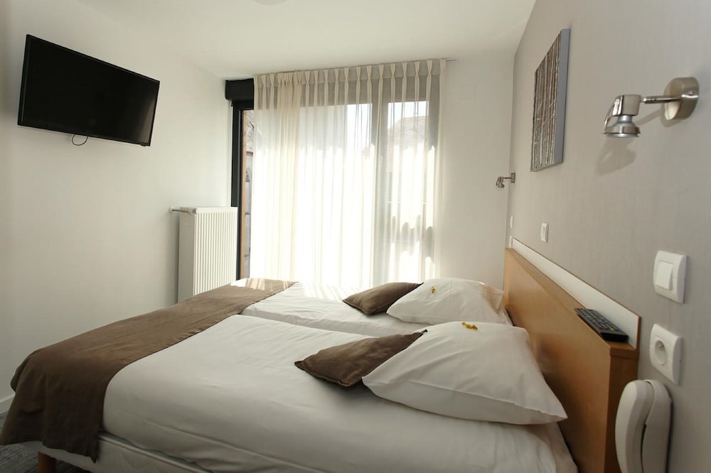 Hotel De L ill 15/41