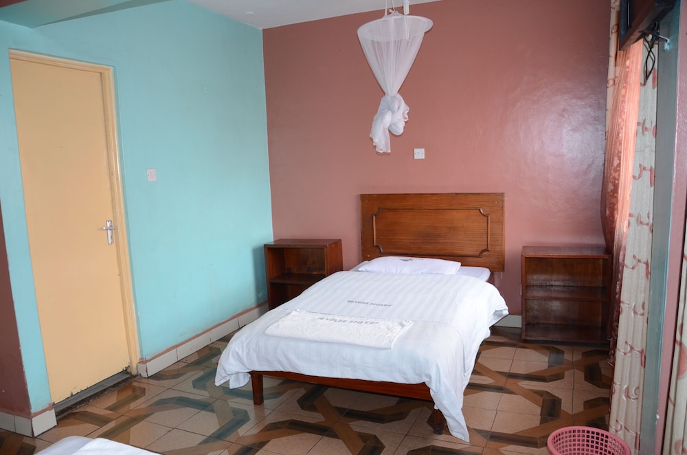 ROOM, DOUBLE BED