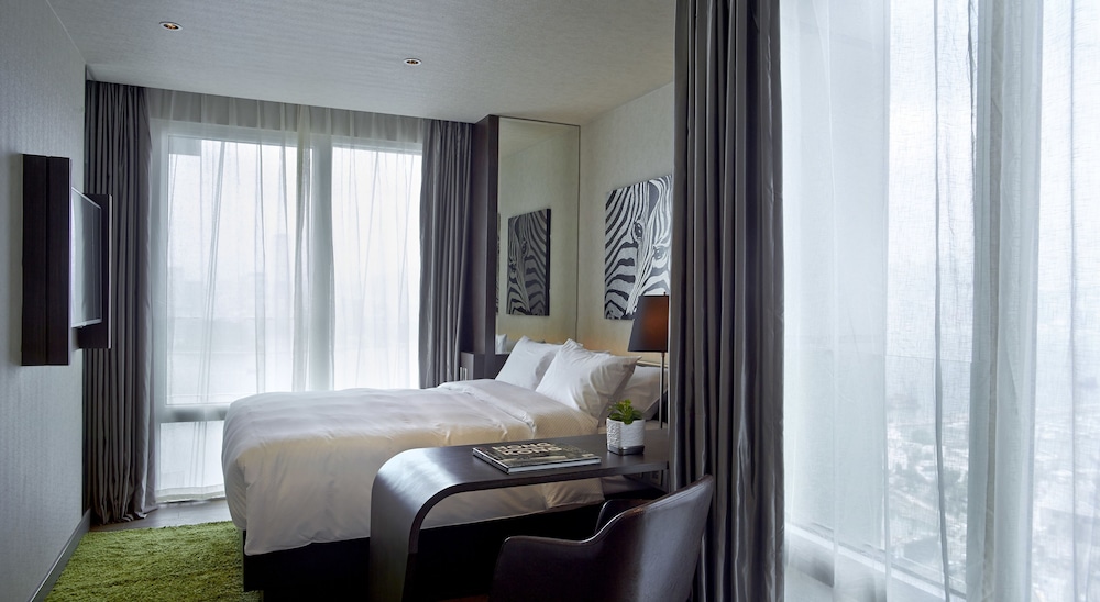 Crafa Harbour Hotel 3/30