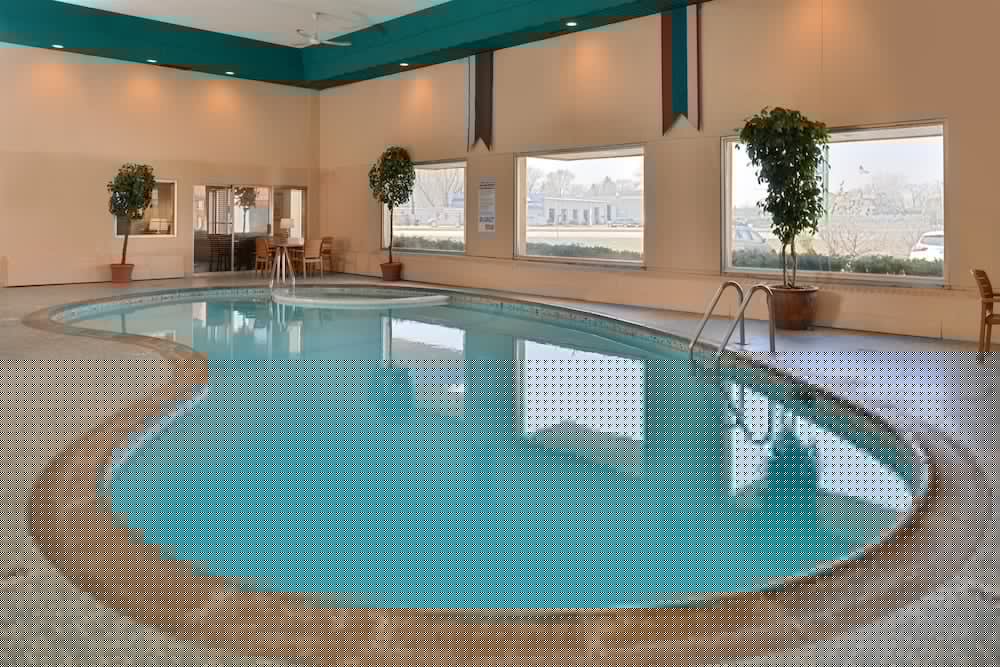 Americas Best Value Inn and Suites St Cloud 3/26