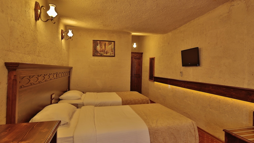 Burcu Kaya Hotel 17/39