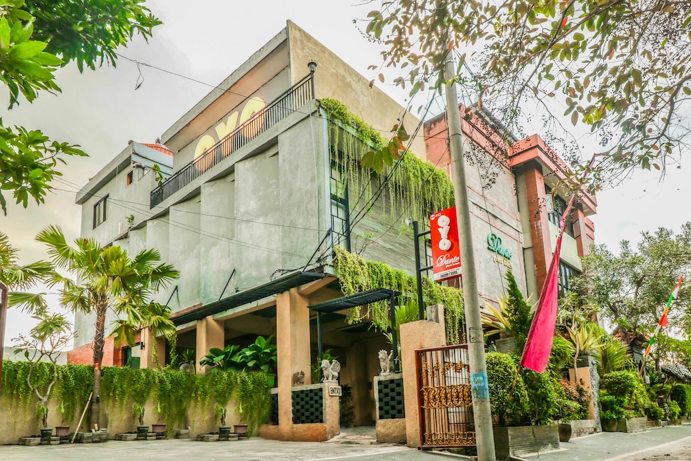 Oyo 612 Dante Guesthouse 2/66