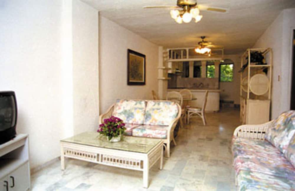 Hotel Suites Jazmin Acapulco 5/50