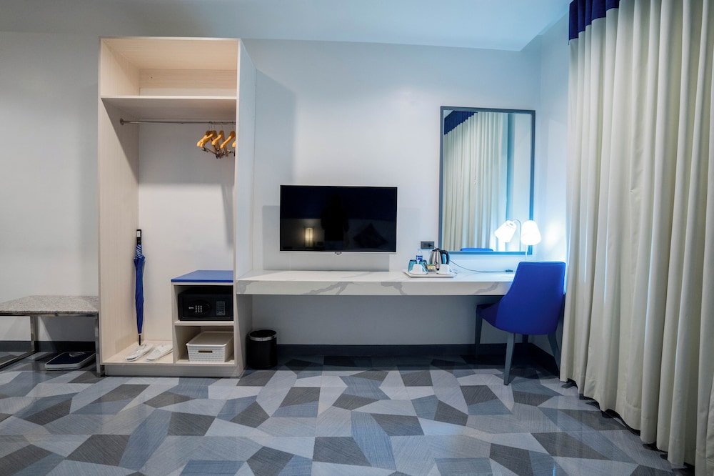 Stacia Hotel 43/48