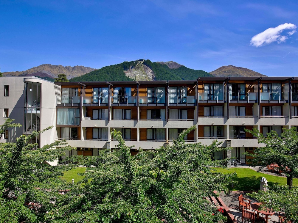 NOVOTEL QUEENSTOWN LAKESIDE 1/50