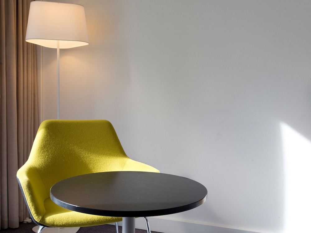 Doubletree By Hilton Amsterdam Centraal Station 85/88