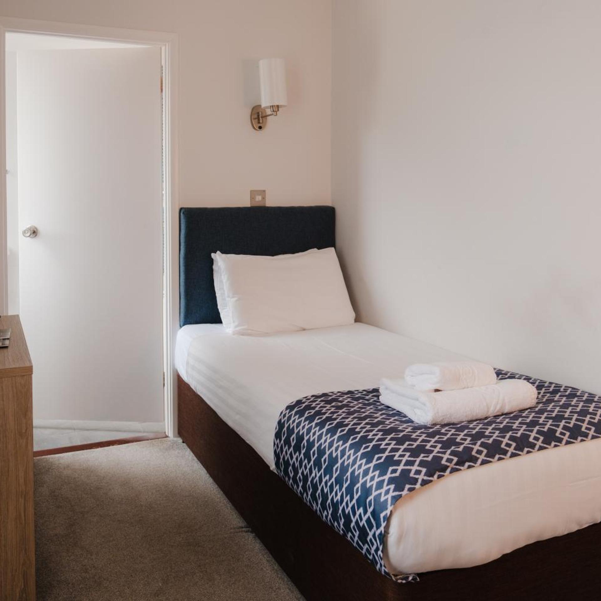 Room, Single
