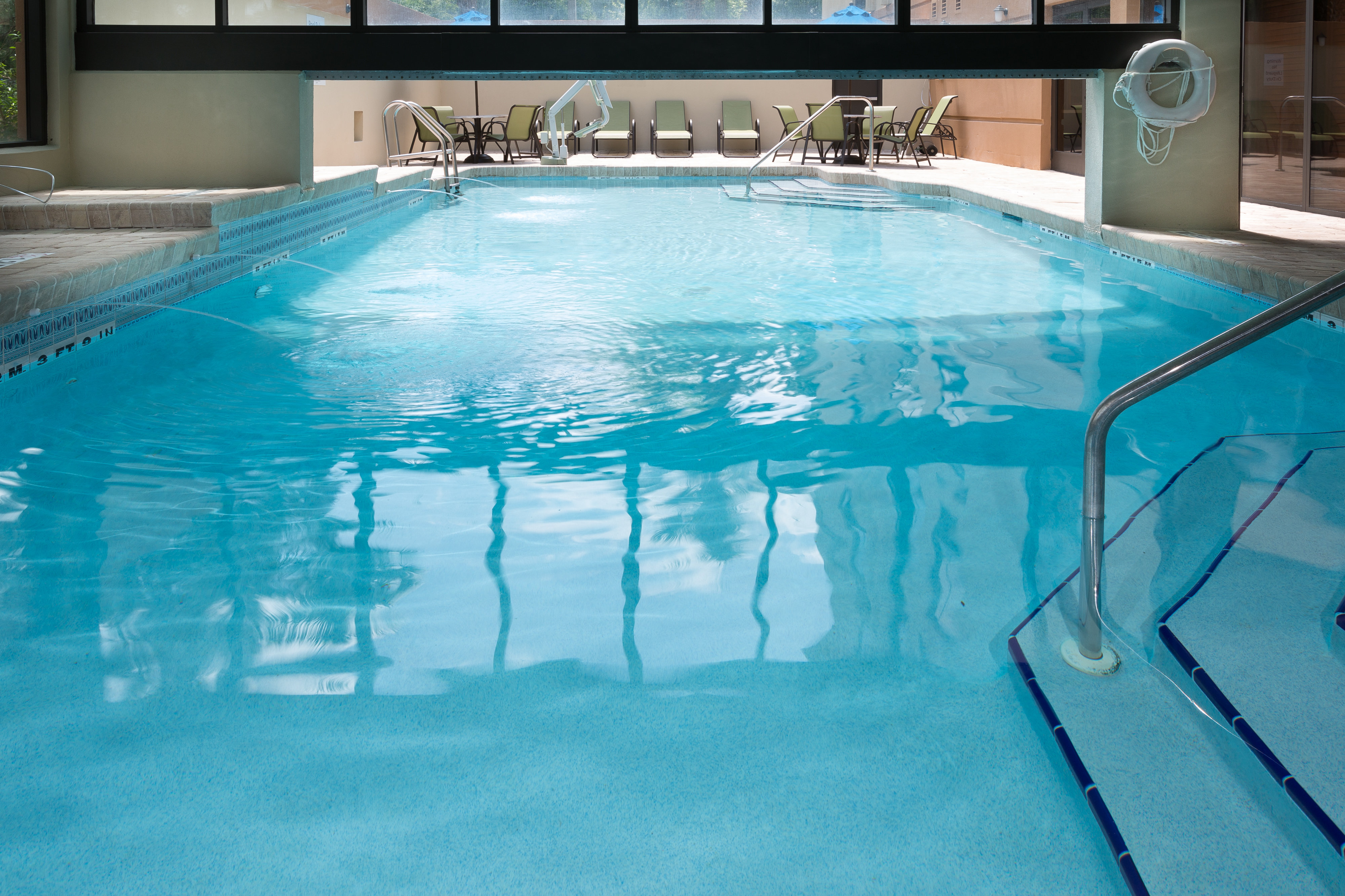 Holiday Inn Express Suites Jacksonville Airport 36/63
