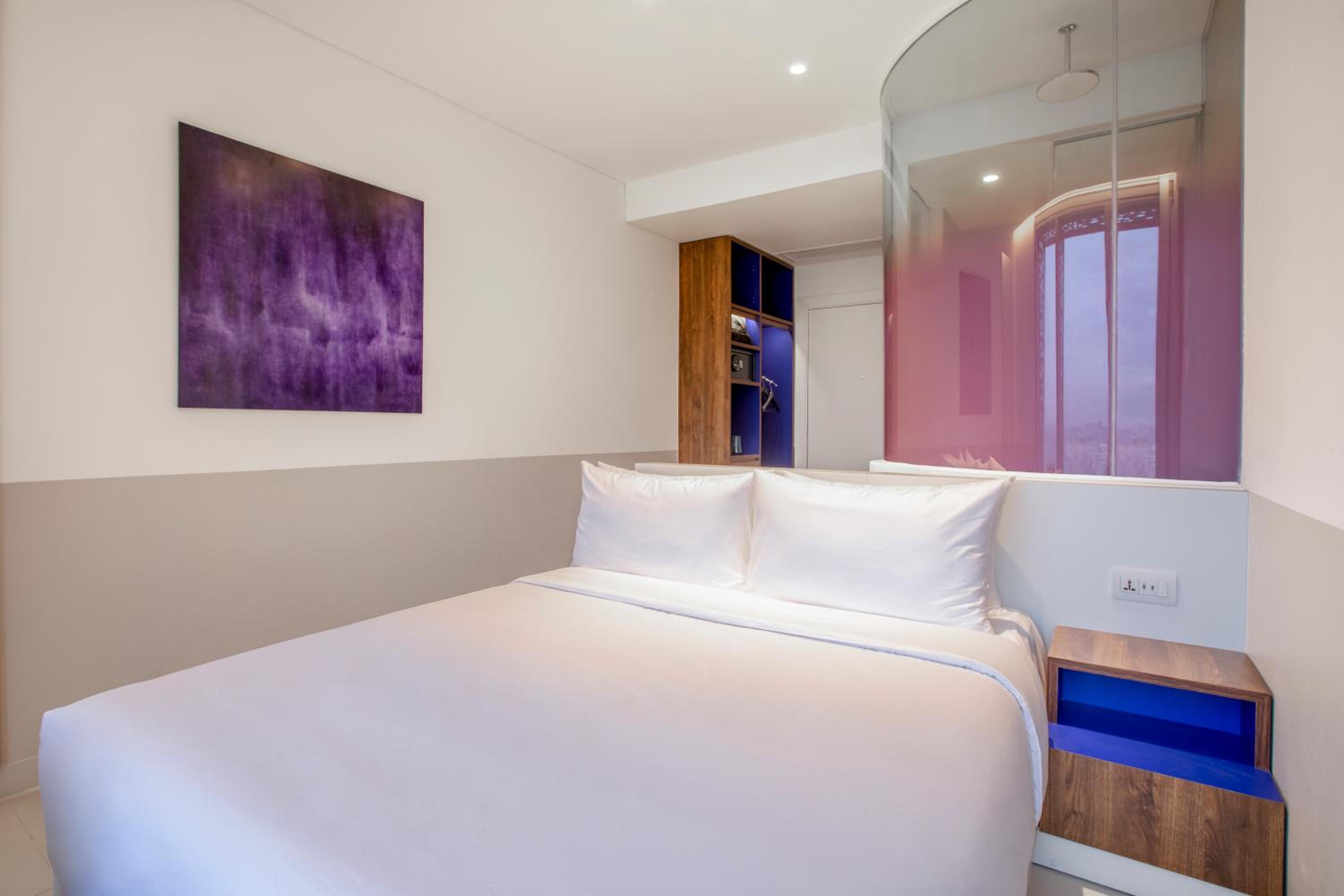غرفة ديلوكس بسرير كوين، Wink Hotel Saigon Centre 2/5