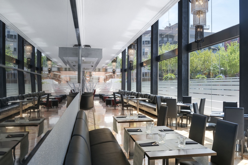 Salles Hotel Ciutat Del Prat 58/71
