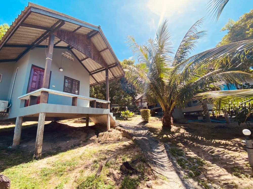 Phupha Bungalow 46/48