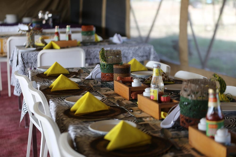 SERENGETI WILDEBEEST CAMP 46/55