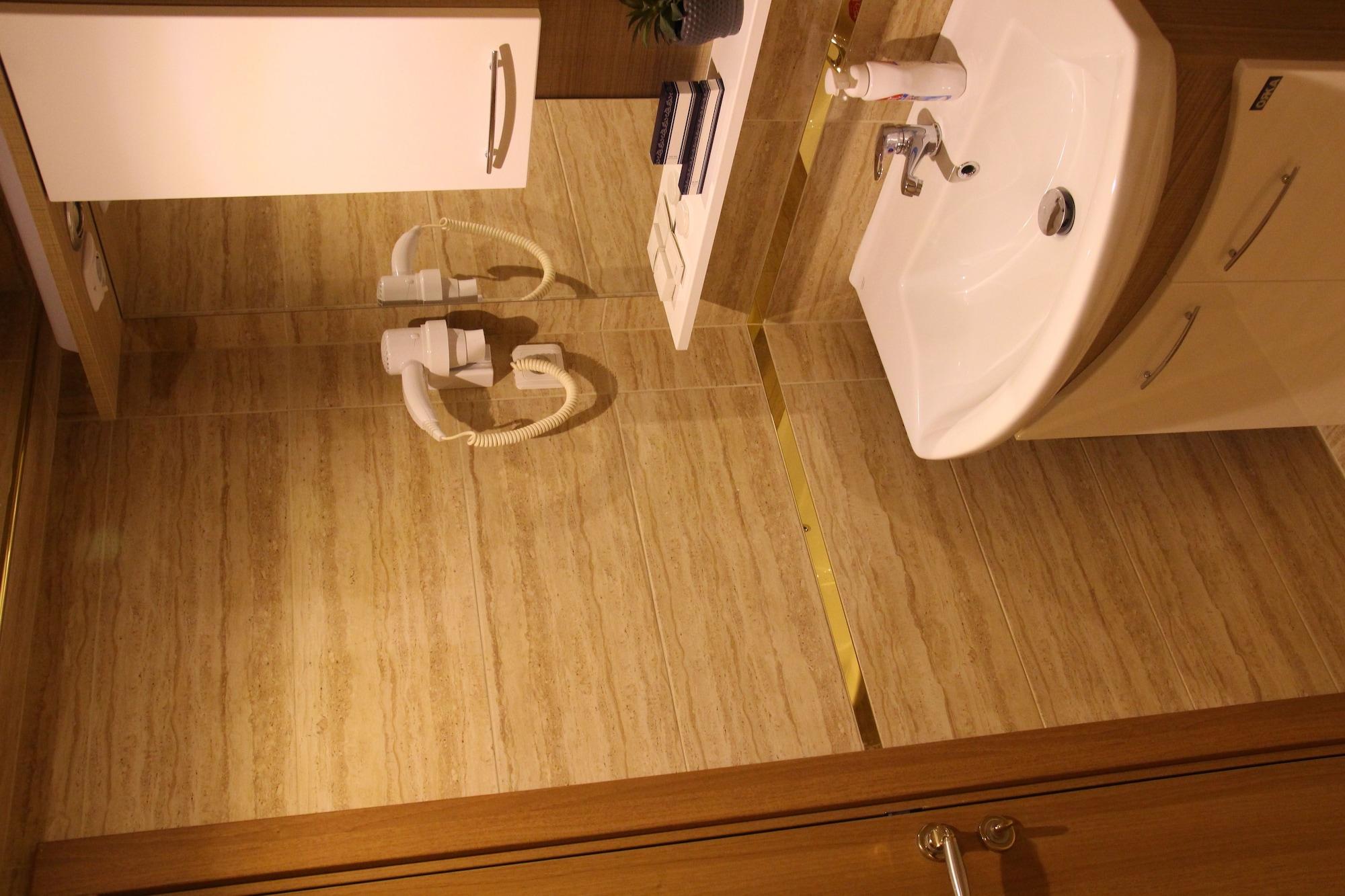 غرفة قياسية مفردة، Hotel Rio 4/5