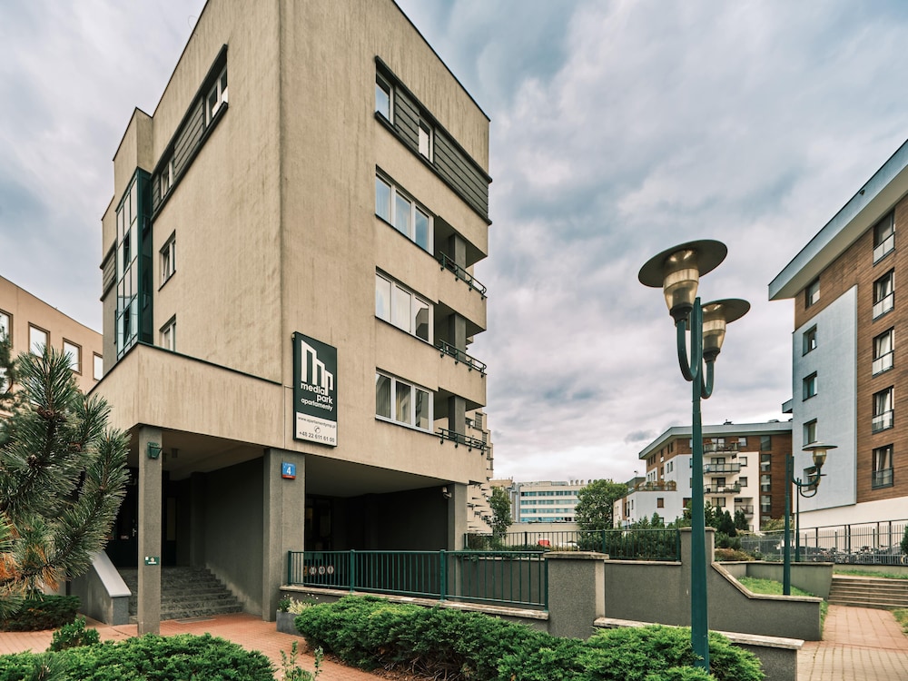 Media Park 4/72