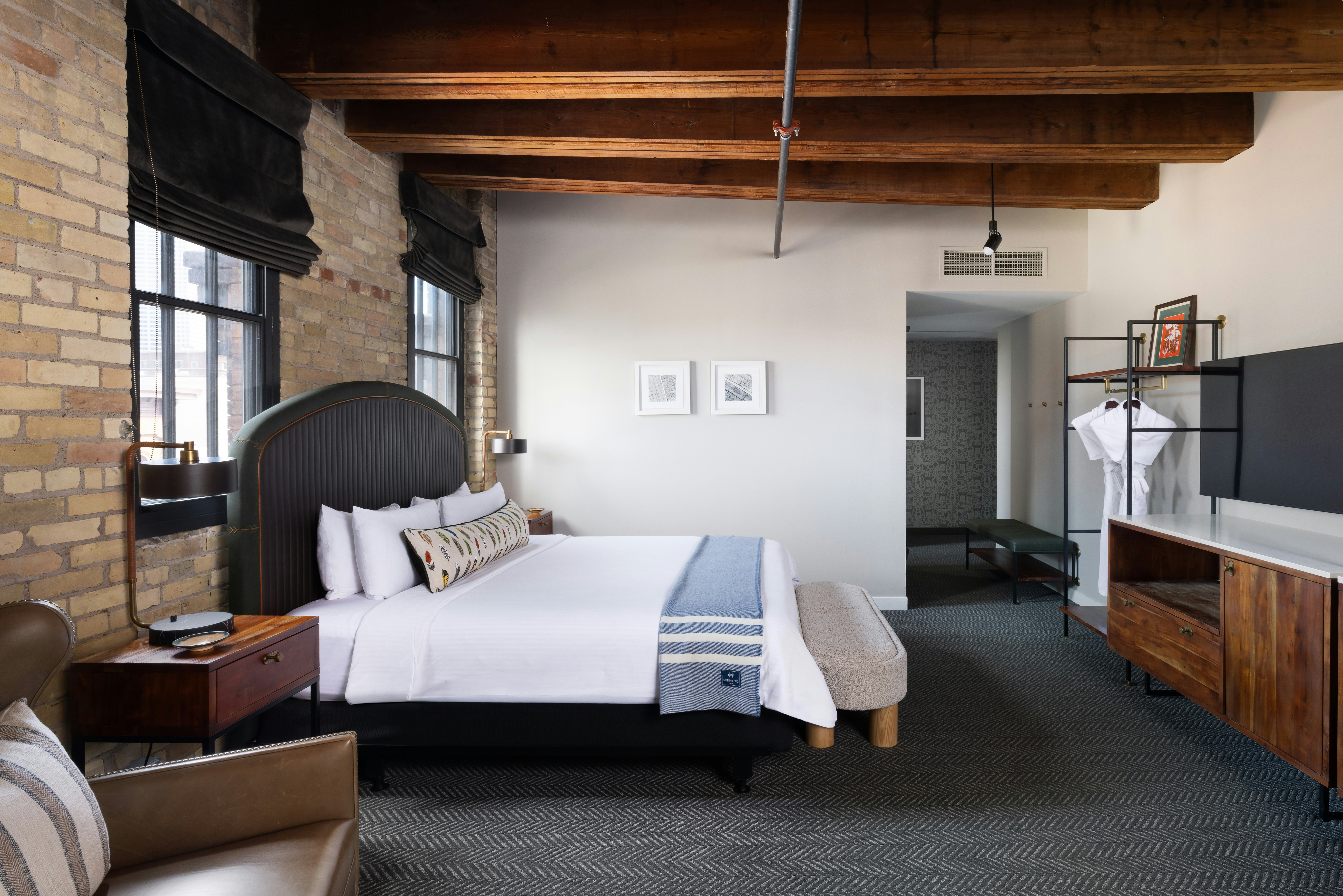 Suite, Hewing Hotel 3/5