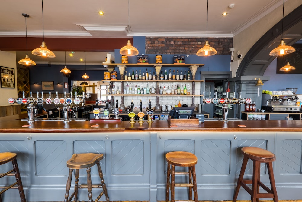 The Wellington 38/50