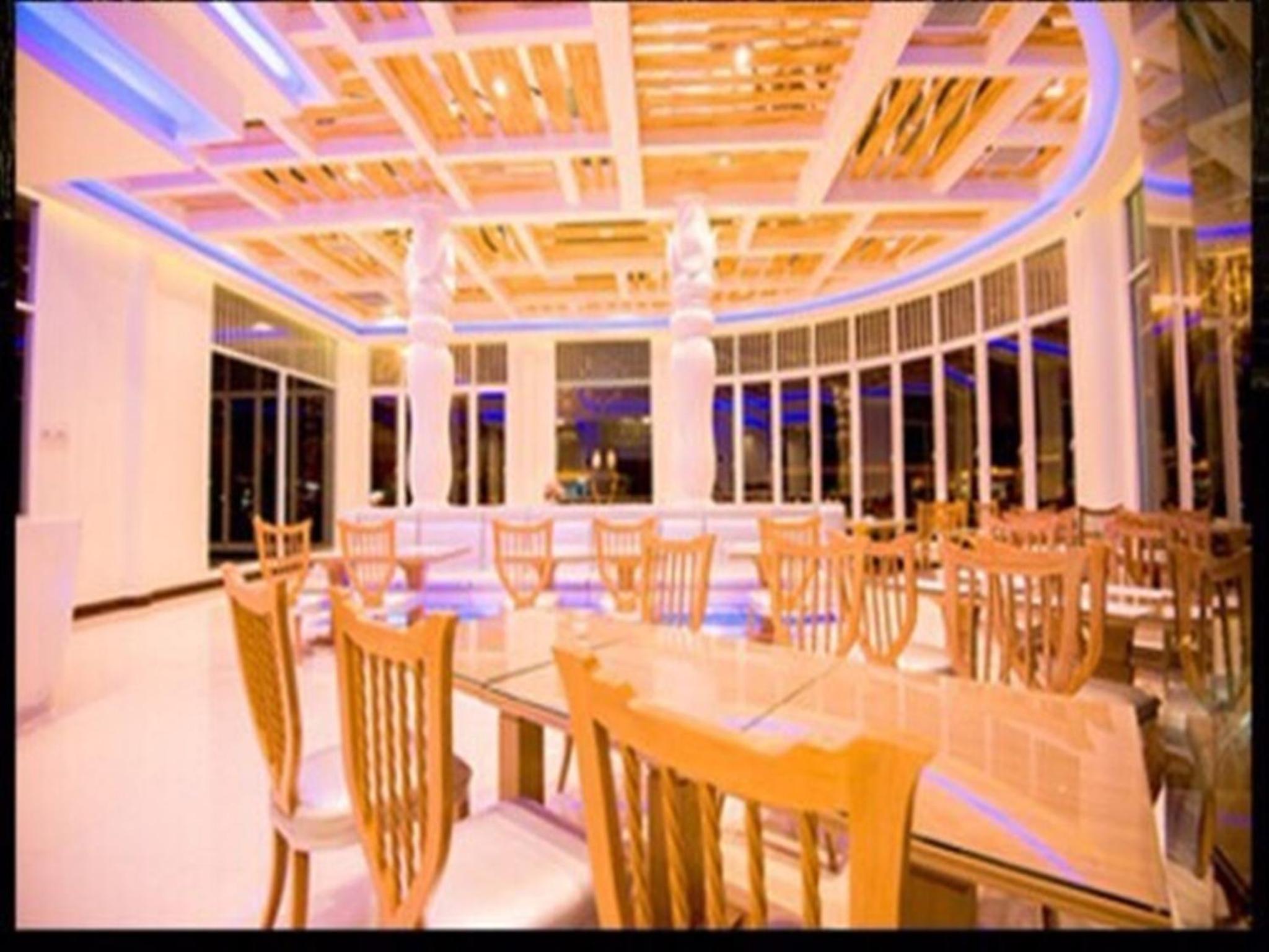 Vassana Design Hotel 31/35