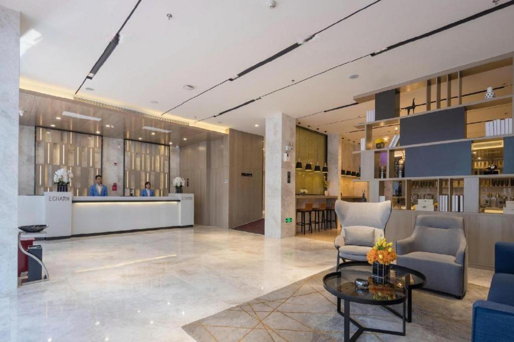 Echarm Hotel (Kunming Railway Station Huancheng South Road Metro Station) 11/50