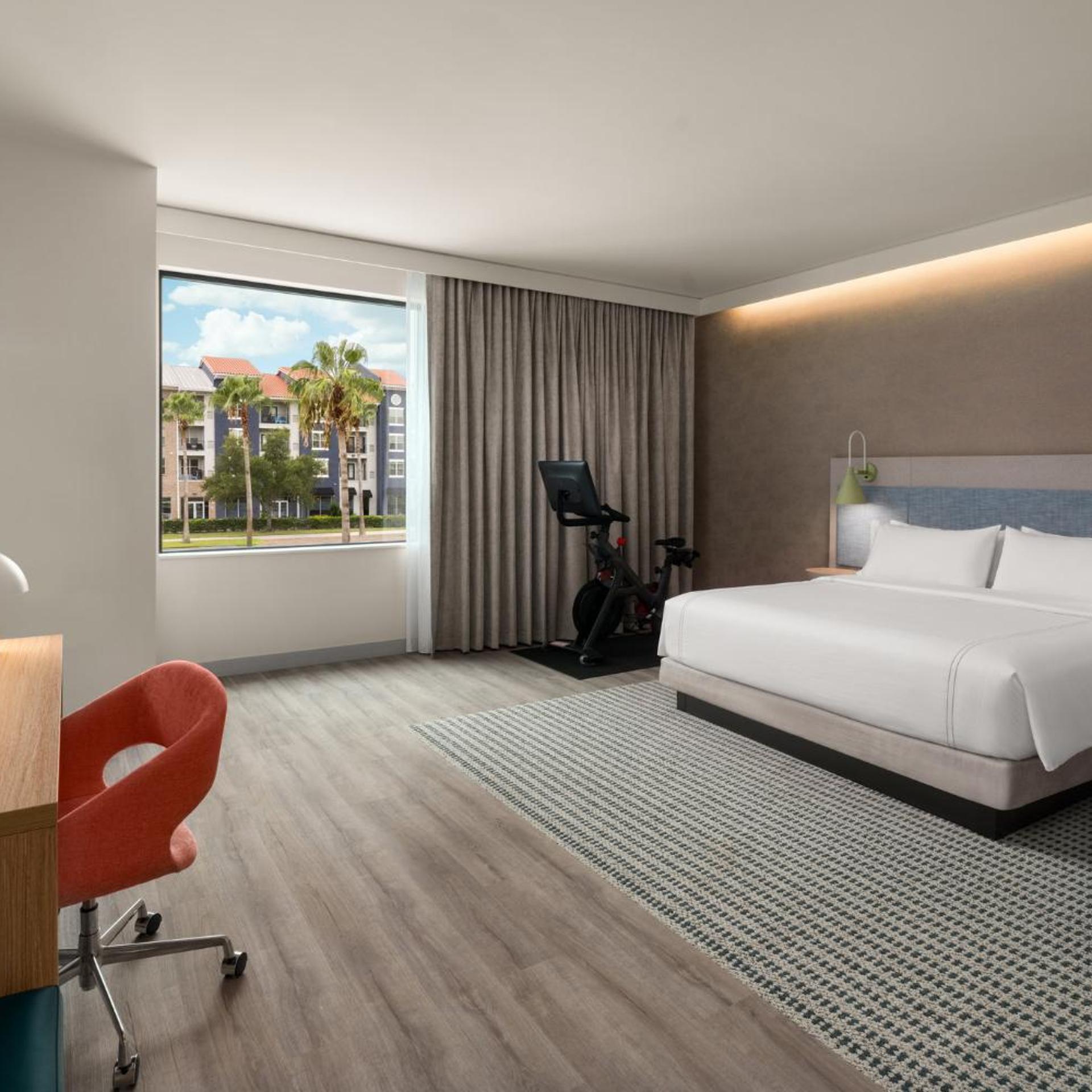 Premium, King Bed, Peloton