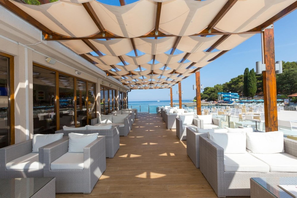 Villa Galijot Plava Laguna 25/50