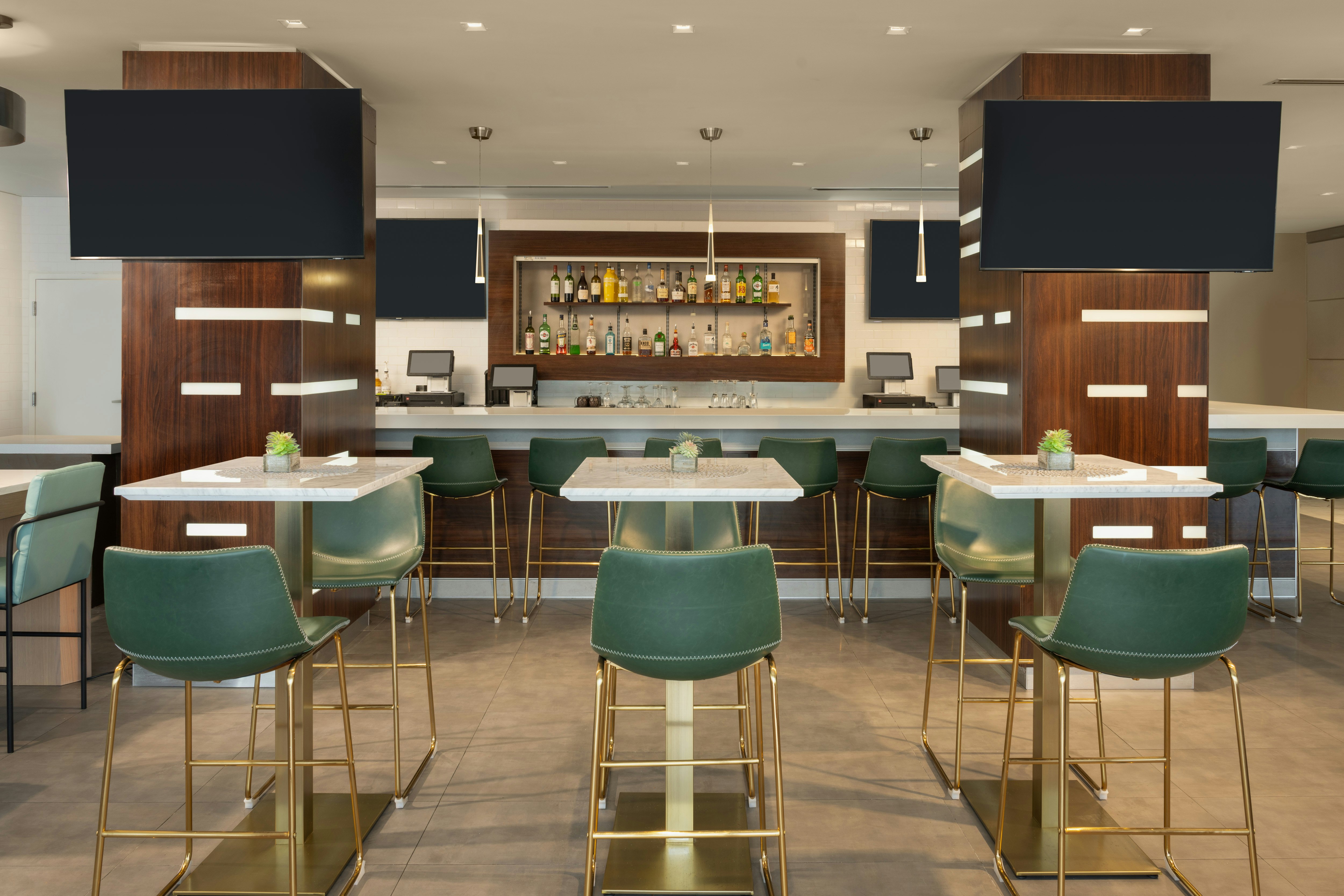 DoubleTree by Hilton Miami North I-95 32/34