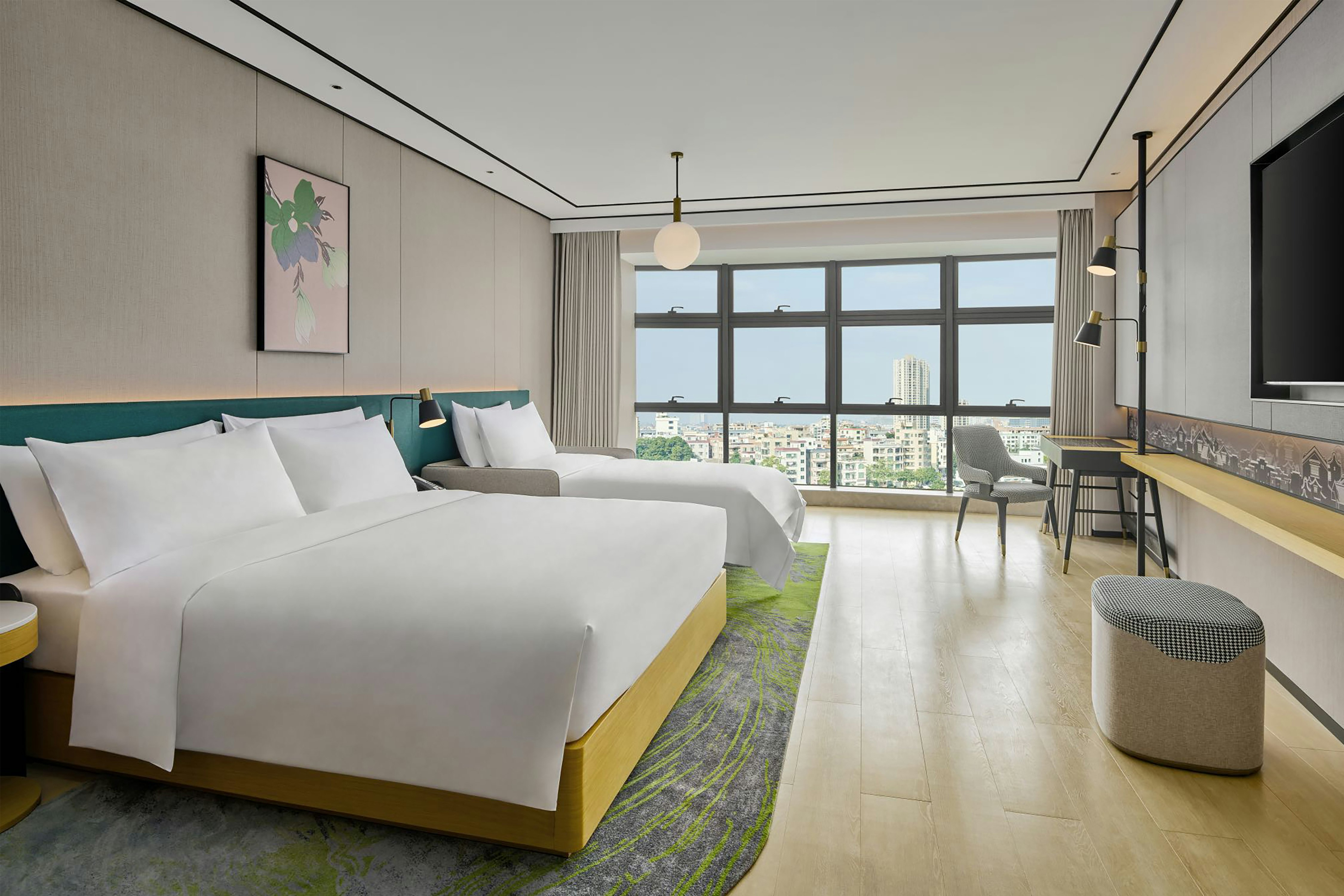 DELUXE, KING BED