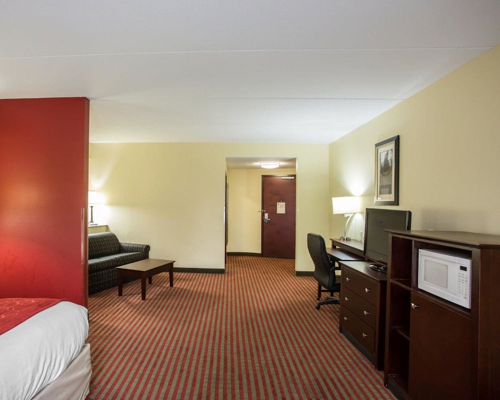 Comfort Suites Mount Juliet 36/57