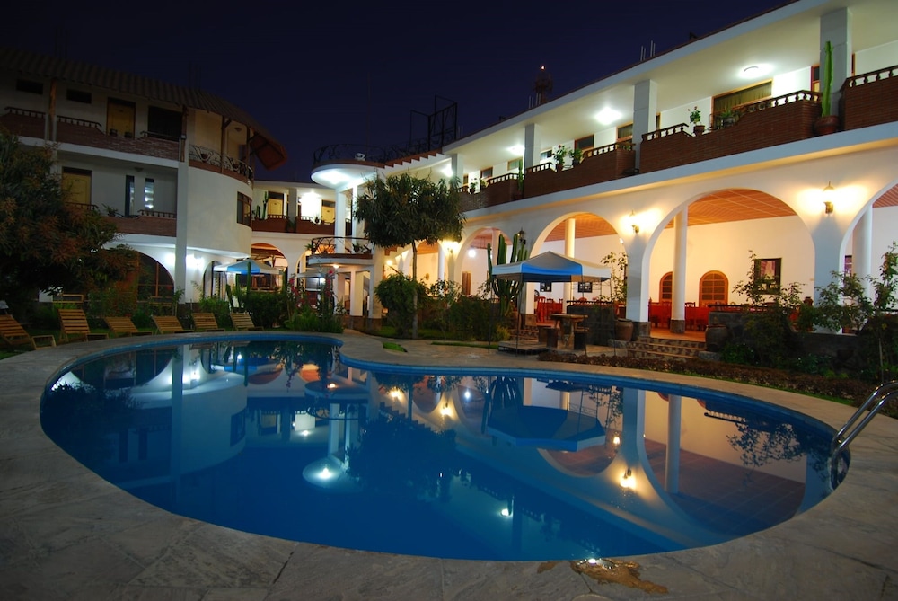 Hotel Alegria Nasca 4/21