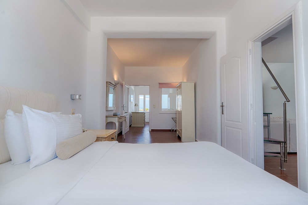 Room at Csky Hotel, SANTORINI