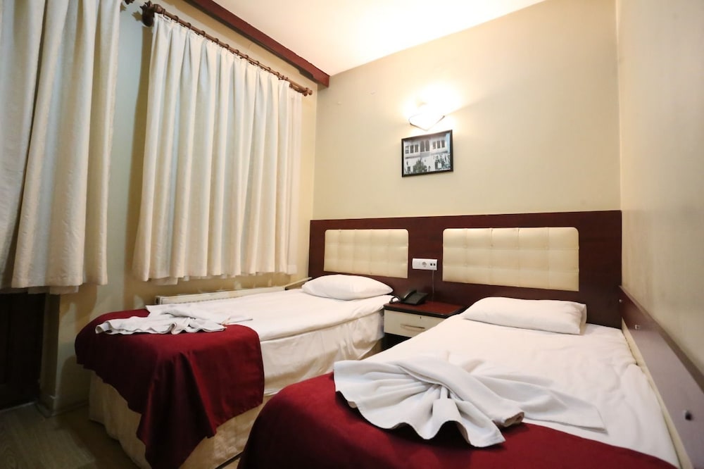 Sena Hotels 19/63