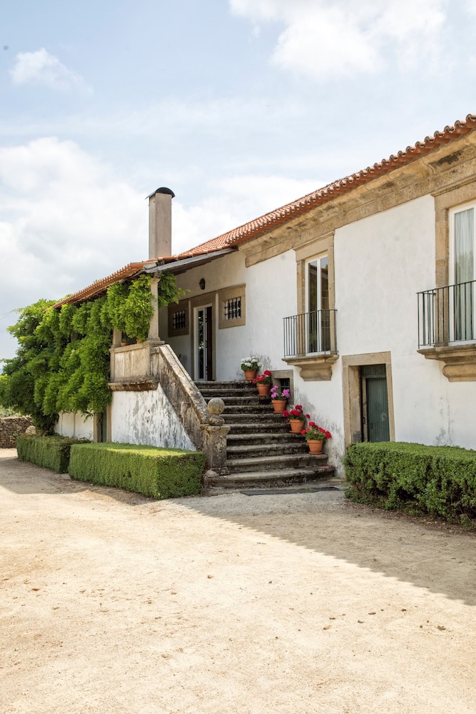CASA DE VILARINHO DE SAO ROMAO 4/28