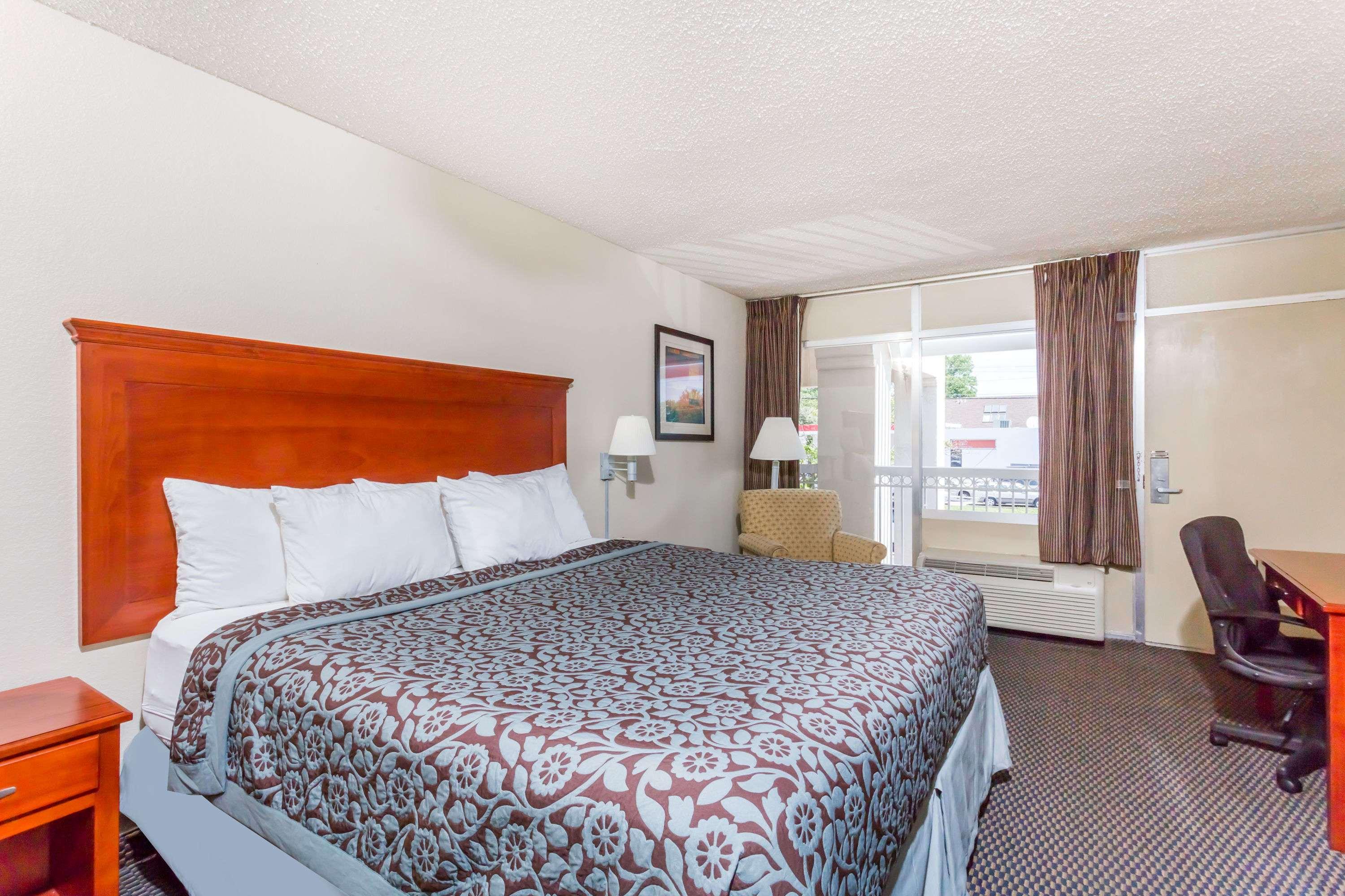 Room, King Bed