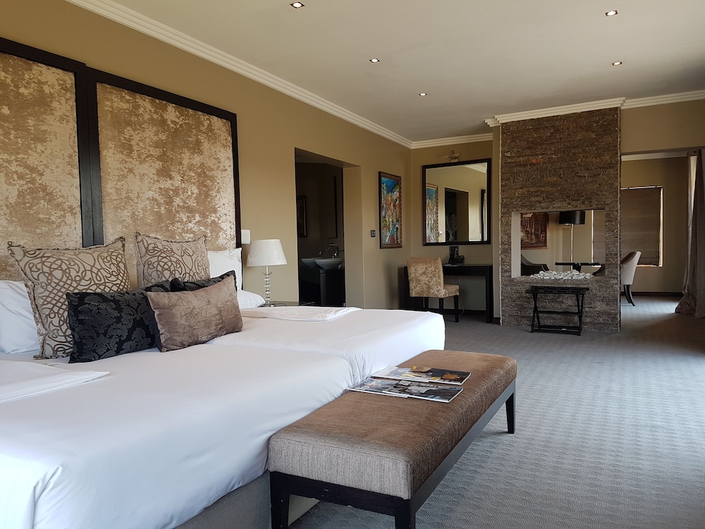غرفة ديلوكس بسريرين كينج بإطلالة على البحيرة، St Andrews Signature Hotel Spa 7/10