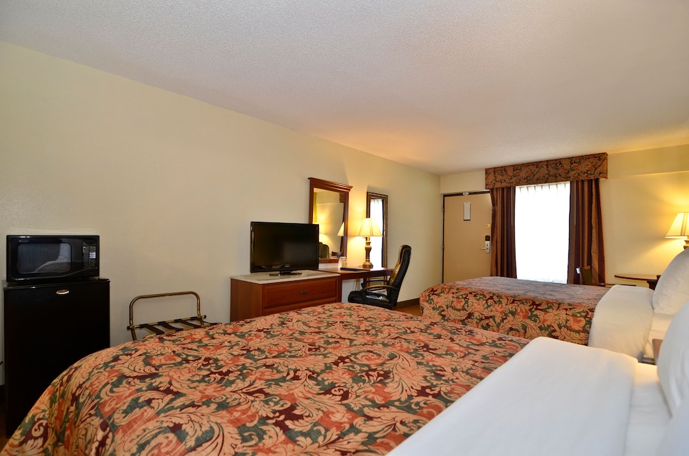 Best Western Fayetteville Inn 23/42