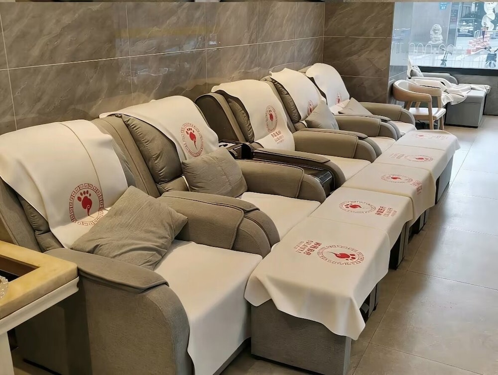 Vienna 3 Best Hotel (Guangzhou Convention & Exhibition Center Chigang Road) 48/55