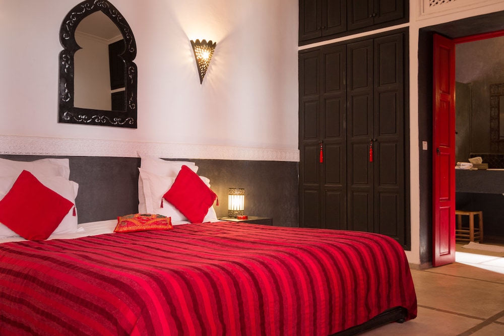 SUITE, DOUBLE BED