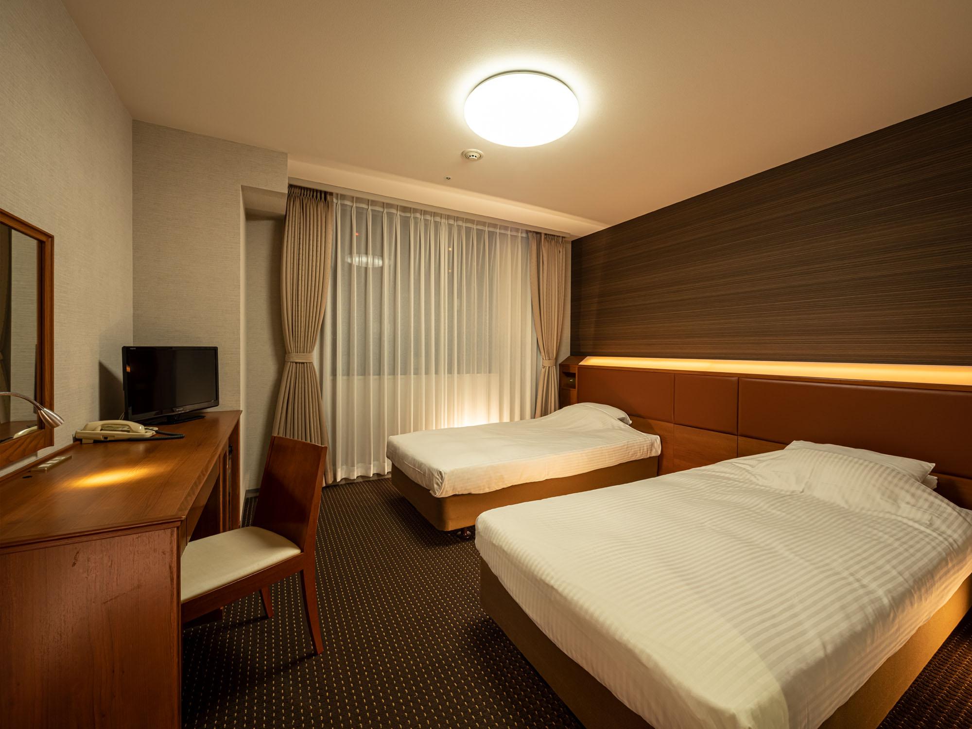 Standard, Twin Beds, Smoking
