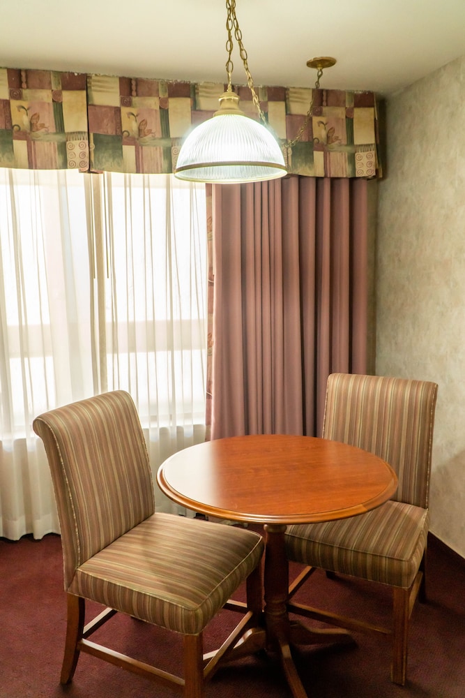Hotel Piccadilly 37/65