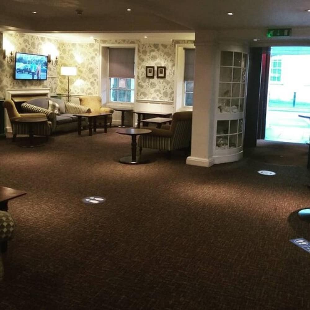 Mercure Salisbury White Hart Hotel 43/71