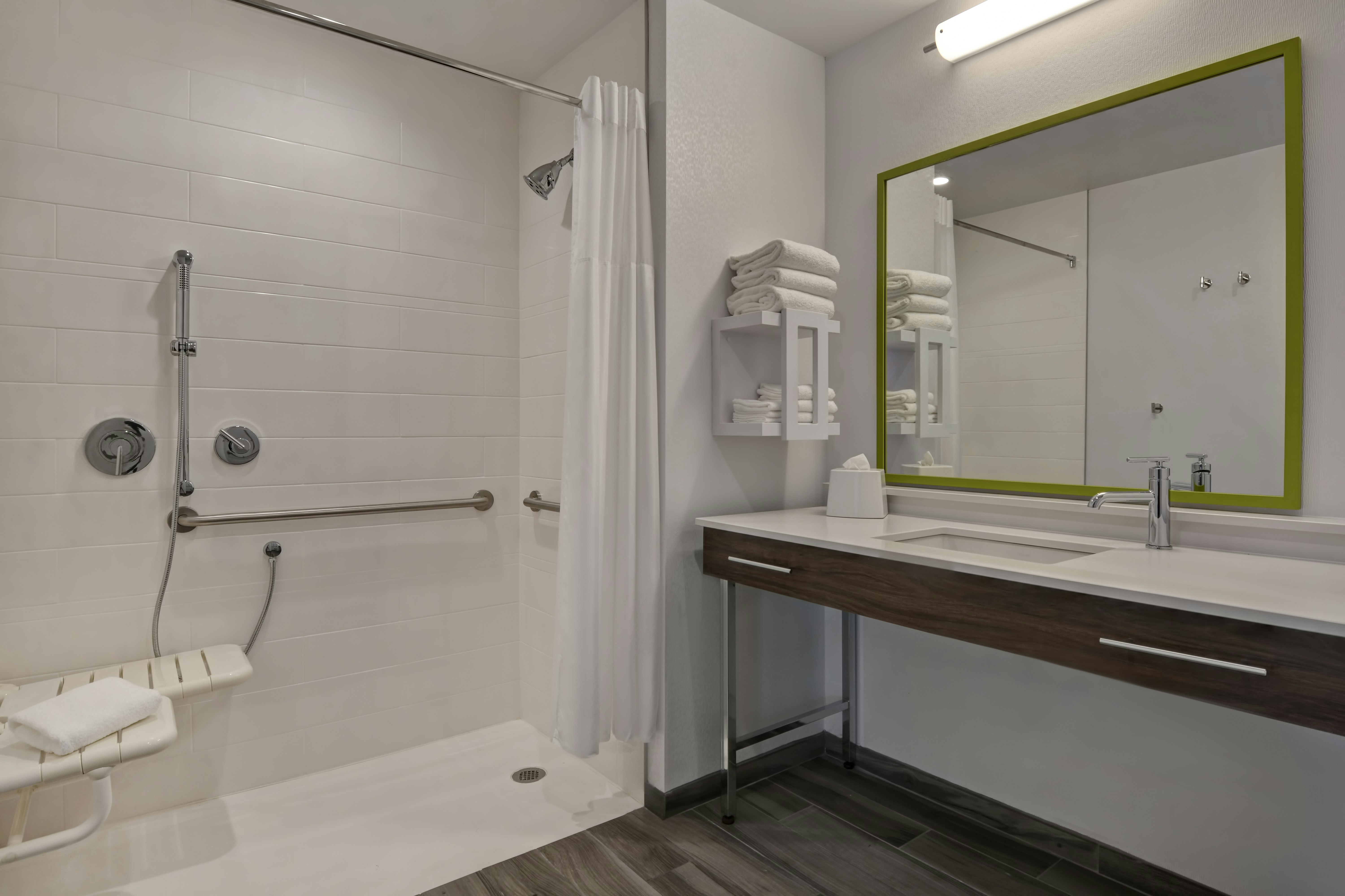 غرفة بسرير كينج لذوي الإعاقة، Hampton Inn Suites Tampa Riverview Brandon Fl 8/10