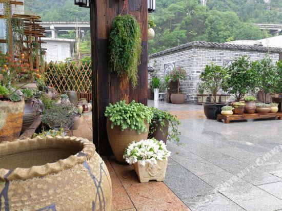 Mingshe Culture Art Hotel 21/27