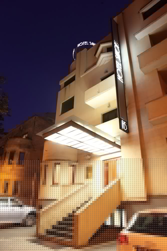 Hotel Savoy 1/57
