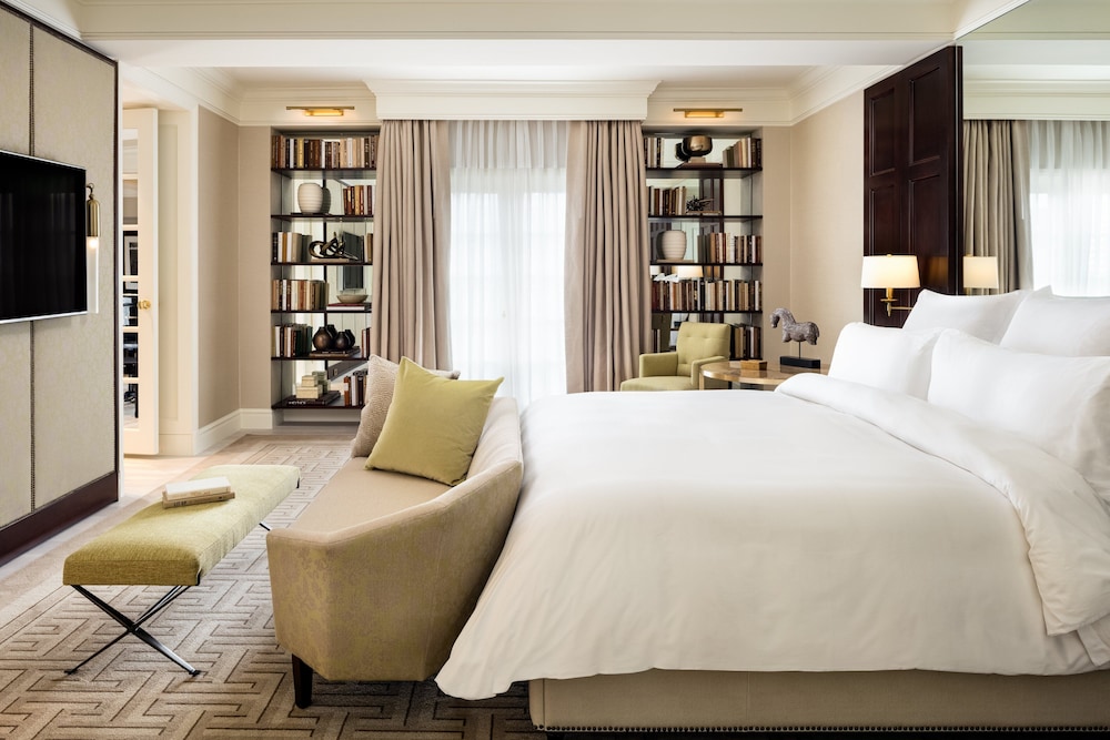 Creek, Turtle, Suite, King Bed