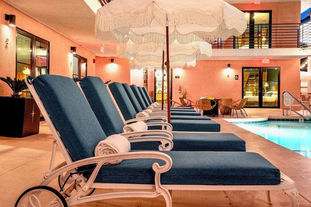 Stardust Hotel 24/37