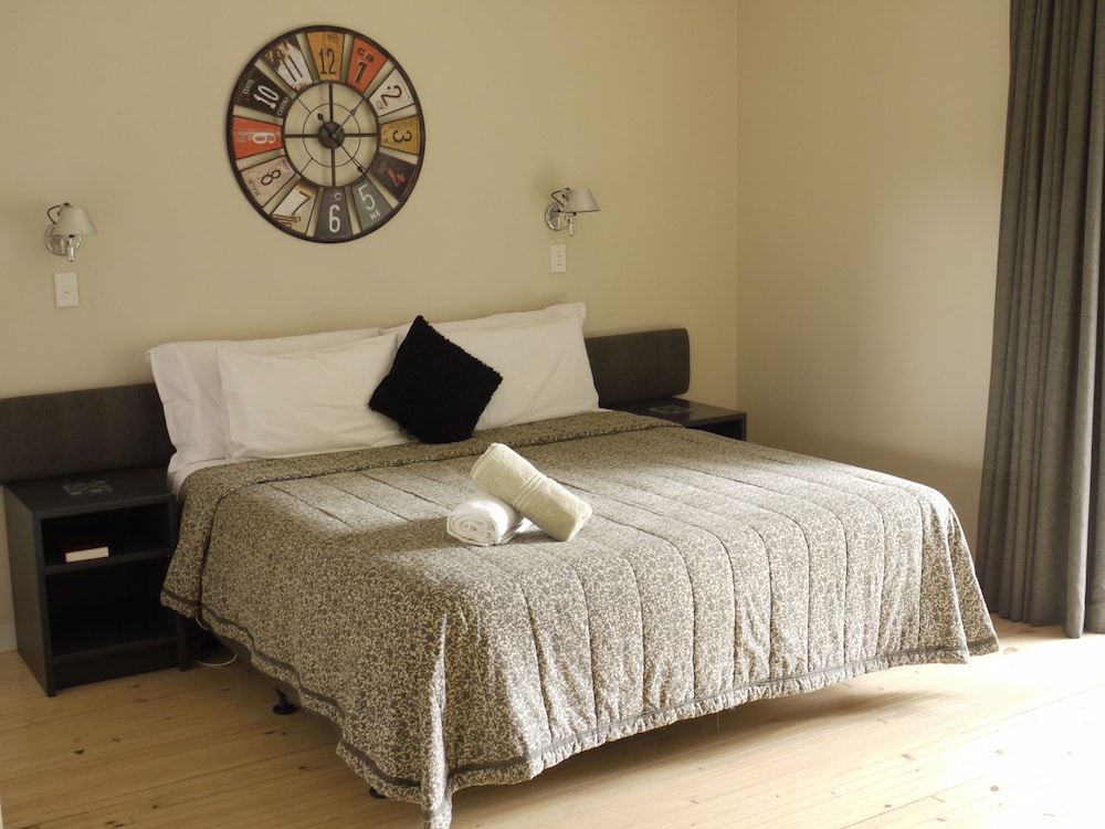 Bay of Islands Holiday Apartments 9/50