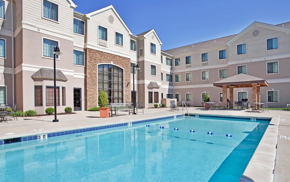 Staybridge Suites O Fallon Chesterfield 48/50