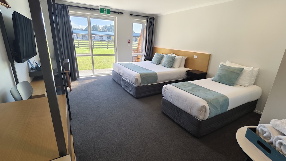 DELUXE, STUDIO, MULTIPLE BEDS, GARDEN VIEW, ACCESSIBLE