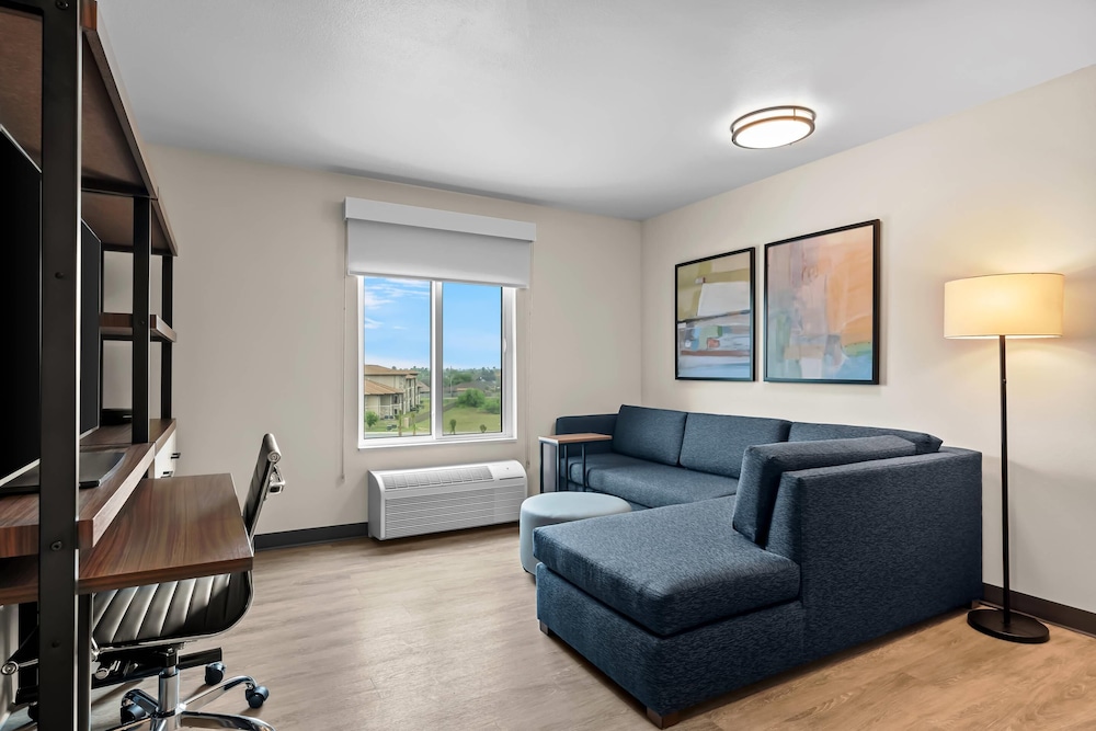 Everhome Suites Brownsville 48/66
